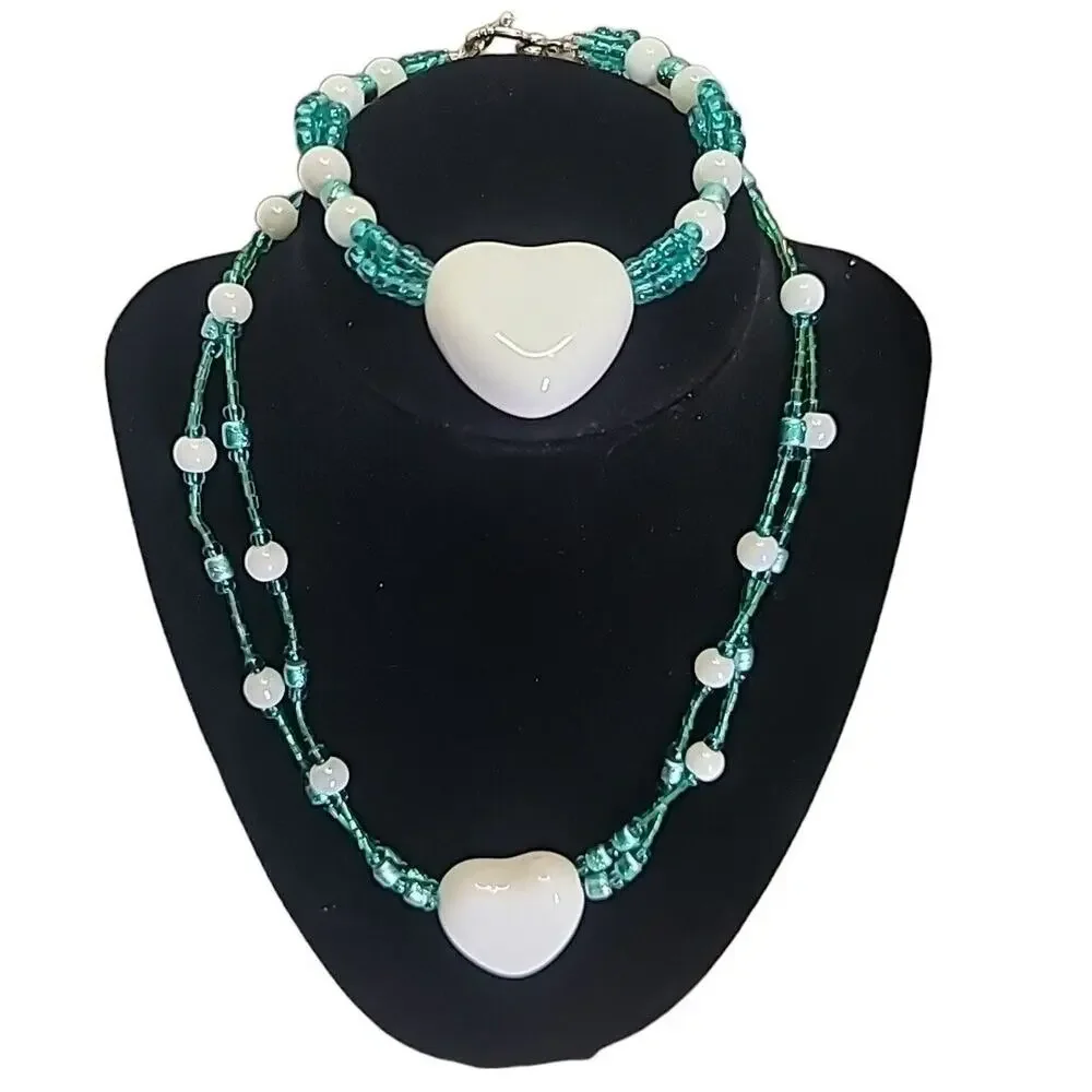 Teal Green & White Heart‎ Glass & Acrylic Bead 16